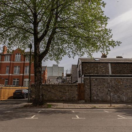 Cohost Partners | Close To City Centre | One Br! Cardiff Bagian luar foto