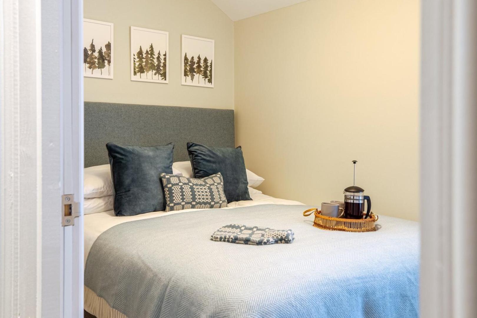 Cohost Partners | Close To City Centre | One Br! Cardiff Bagian luar foto