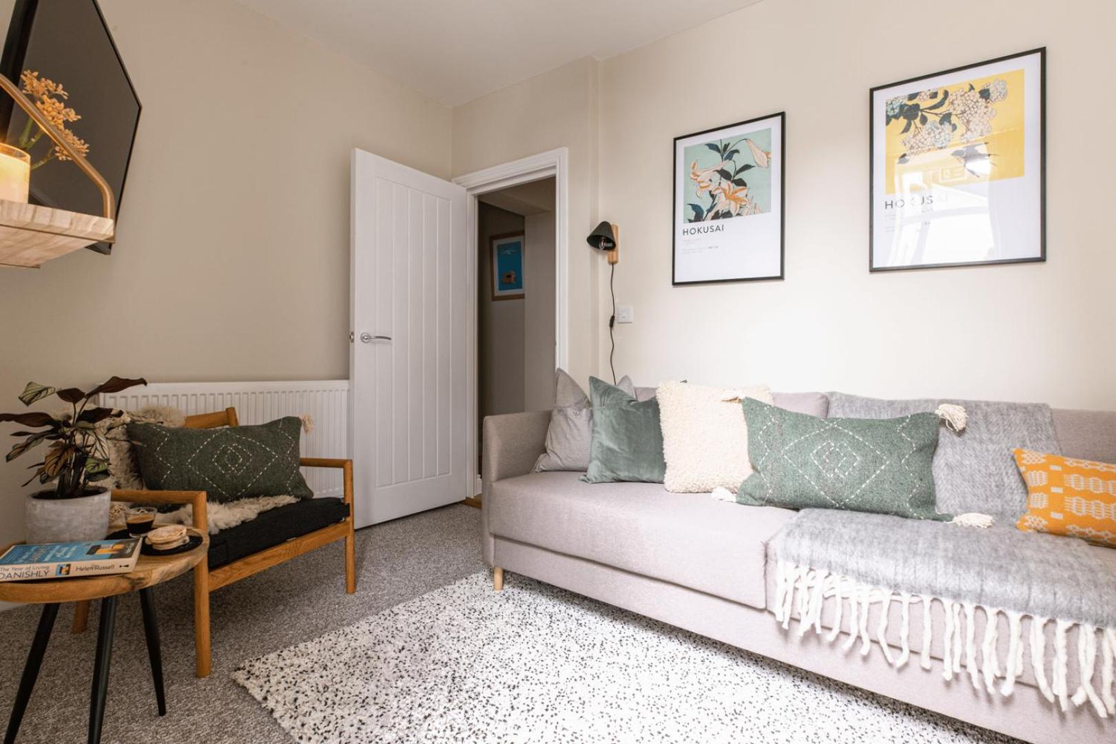 Cohost Partners | Close To City Centre | One Br! Cardiff Bagian luar foto